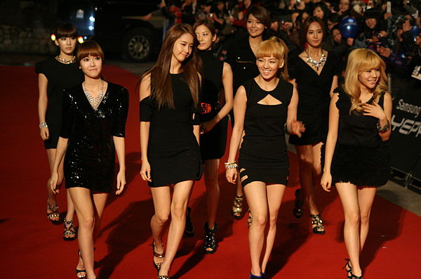 Girls' Generation attending the 2010 Golden Disk Awards