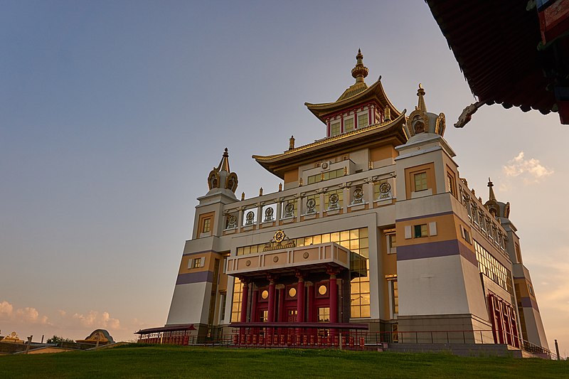 File:Golden Abode Of Buddha Shakyamuni (198230281).jpeg