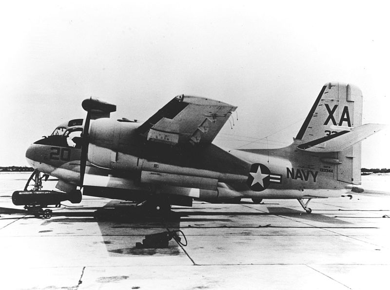 File:Grumman S2F-2 Tracker of VX-1 with Mk 101 Lulu nuclear depth bomb c1960.jpg