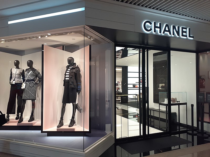 File:HK CWB 銅鑼灣 Causeway Bay 時代廣場 Times Square mall shop Chanel clothing September 2021 SS2 01.jpg