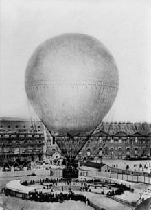 Henri Giffard balloon at the Tuileries, 1878