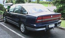 Holden Statesman (1994-1995 VR series) 02.jpg