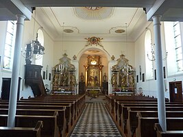 Intérieur de l'église Saint-Hilaire.