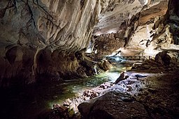 داخلی غار Clearwater 2.jpg