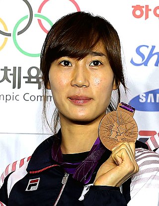 <span class="mw-page-title-main">Jeon Hee-sook</span> South Korean fencer (born 1984)