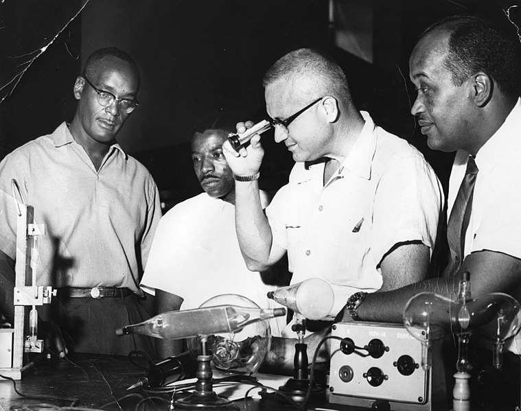 File:Julius Taylor in lab with colleagues.jpg