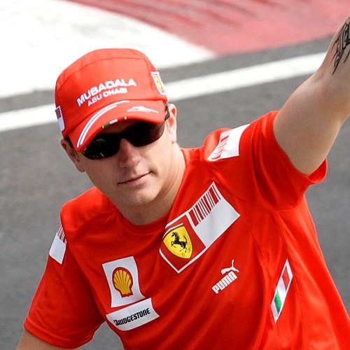 Kimi Räikkönen, the defending World Drivers' Champion, finished the season ranked 3rd.