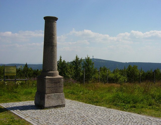 View of Klínovec from Fichtelberg (meridian a 1864 fixed point from at the front)