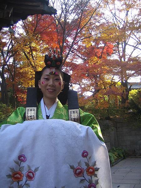 File:Korean wedding-Hollye-Bride-01.jpg