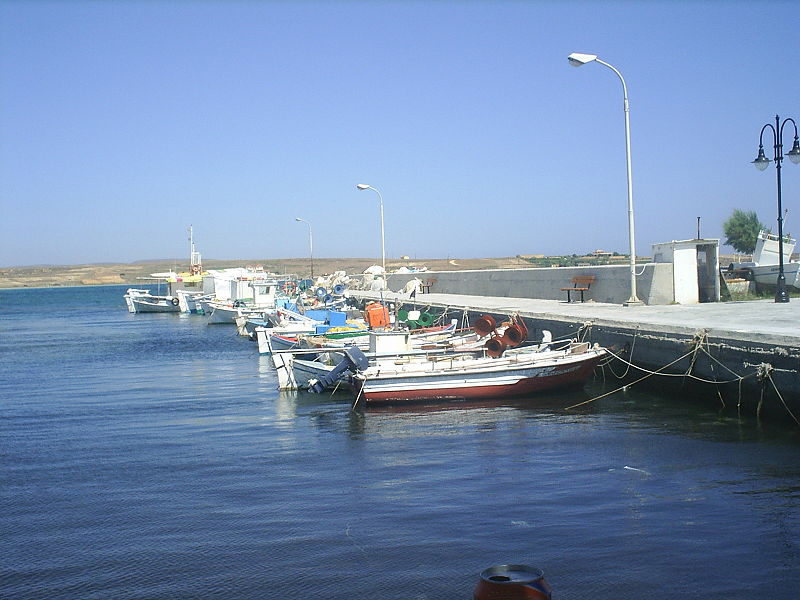 File:Kotsinos small port.jpg