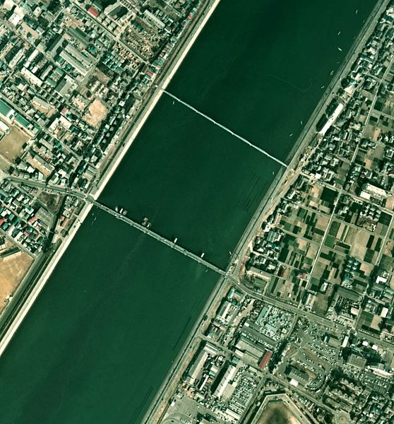 File:Kougo Bridge 1974.jpg