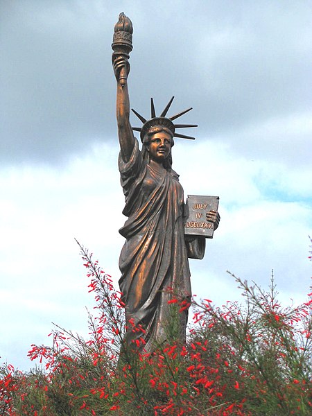 File:Lady Liberty of Orlando.jpg