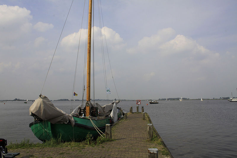 File:Langweer. Friesland.JPG