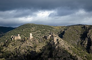 Vista de los castillos de Lastours