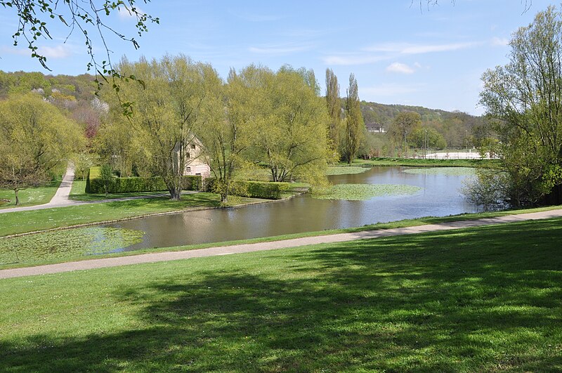 File:Le Havre (France), park of Rouelles.JPG