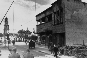 Лиепая в годы немецкой оккупации. Армейский Экономический Магазин. Фото 1942 года