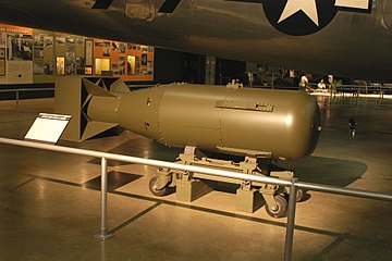 Reproduction de la bombe au National Museum of the United States Air Force.
