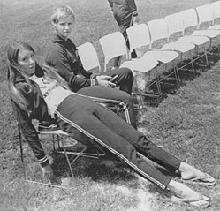Линн Скрифварс и Мэри Монтгомери 1972.jpg
