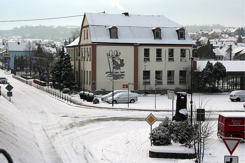 File:Mülheim-Kärlich, Christophorusschule (2010-01-31 Sp).jpg