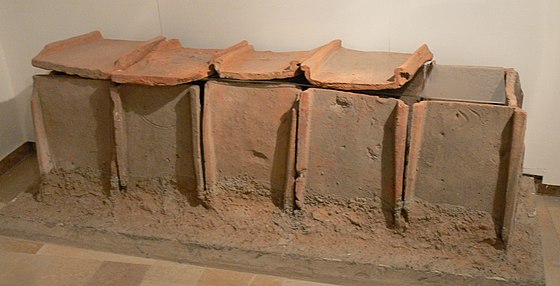 Flat-roofed tomb made from roof-tiles (tegulae), 4th-5th century AD, Enns (Upper Austria). Museum Lauriacum, from the Roman cemetery of Ziegelfeld