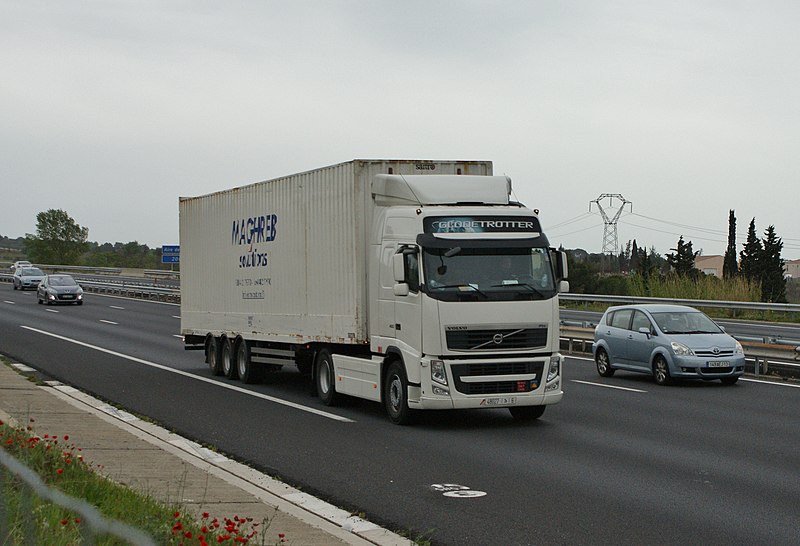 File:Maghreb Solutions Volvo FH.jpg