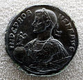 Medaglione di probo, 276-282 ca, recto con imperatore con globo, vittoria e spada, sul verso le tre Monete.JPG