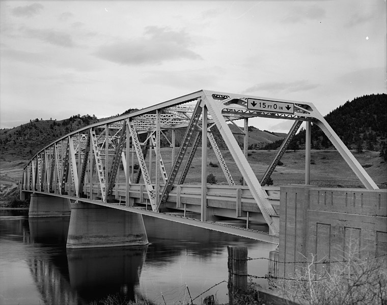 File:Missouri River Bridge at Wolf Creek HAER MT-24-2.jpg