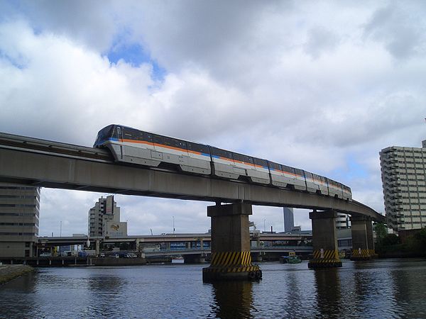 Tokyo Monorail across Shibaura