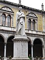 Monument to Dante in Verona 20100620 1718