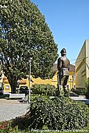 Monumento aos Bombeiros Voluntários de Moimenta da Beira - Portugal (8839672840).jpg
