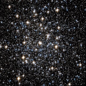 NGC 3201 Хаббл WikiSky.jpg
