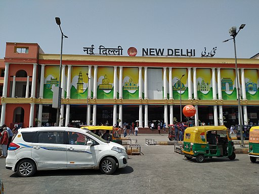 New Delhi Railway Station Ajmeri Gate side, India. 01