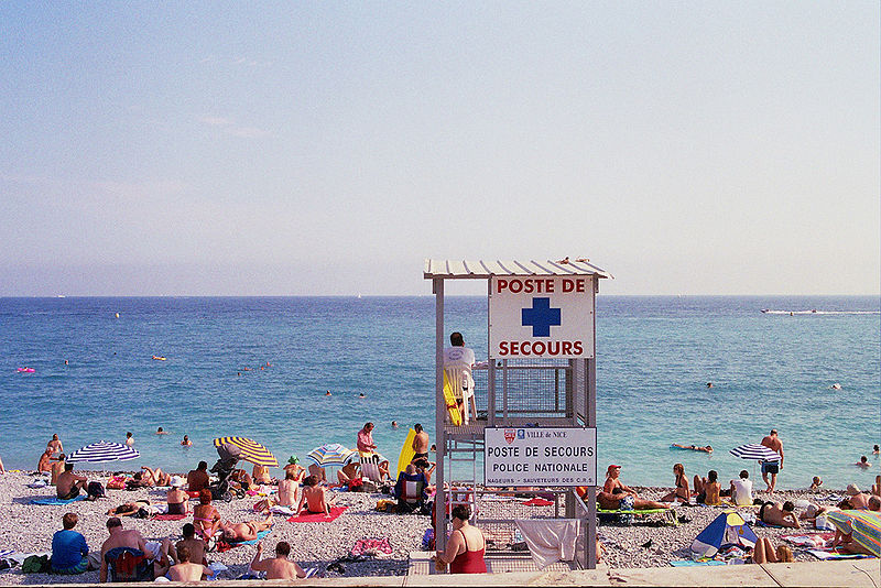 File:Nizza strand.jpg