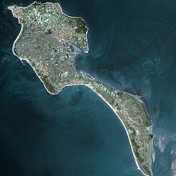 A sziget képe műholdról