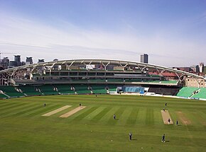 OCS Stand (Surrey v Yorkshire op de voorgrond) .JPG