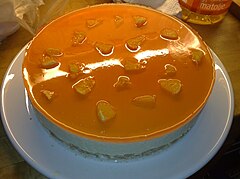 No-bake cheesecake with orange jelly