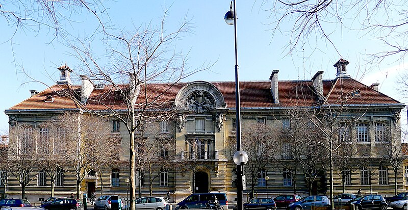 File:P1000874 Paris XIII Boulevard de l'Hopital ENSAM reductwk.JPG