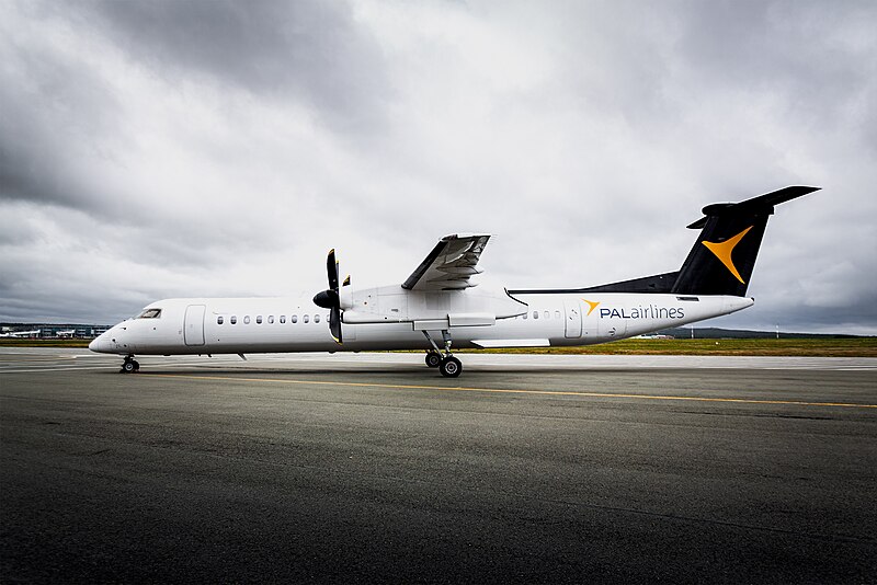 File:PAL Airlines - Dash 8 Q400 2.jpg