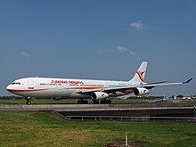 Airbus A340-300 de Surinam Airways en el Aeropuerto de Ámsterdam-Schiphol (2013)