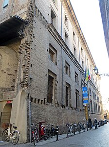 Palazzo dell'Università (Parma) - facciata 2017-04-06.jpg