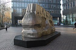 Paolozzi sculpture - Euston Square - 08.JPG