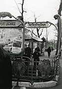 entrance of "Père Lachaise" station (lines 2/3)