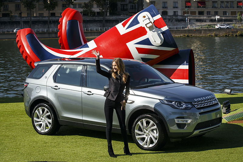 File:Paris Motor Show 2014 - Land Rover Discovery Sport 09.jpg