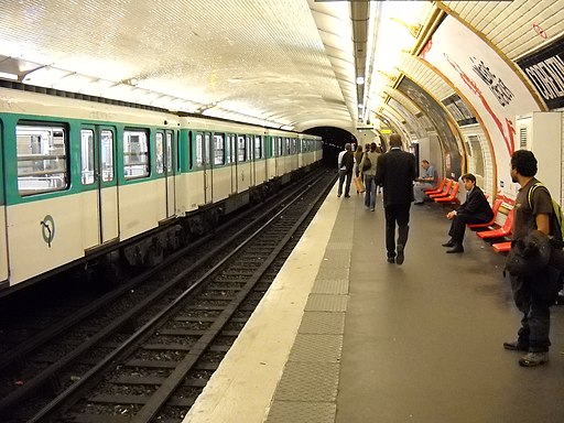 Paris metro - Corentin Celton - 2