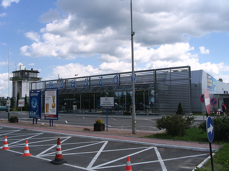File:Passenger terminal Rzeszów-Jasionka airport.jpg