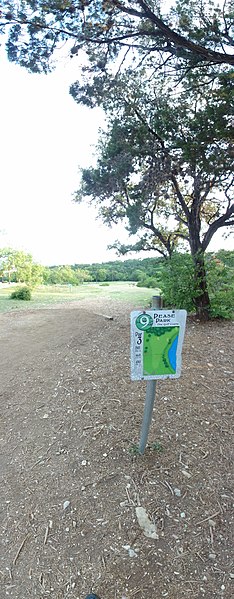 File:Pease Park Discgolf Course - Hole 9 - panoramio.jpg