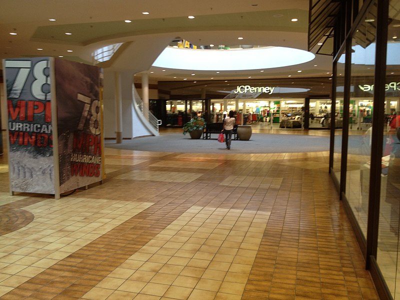 File:Piedmont Mall Danville, VA (7377714470).jpg