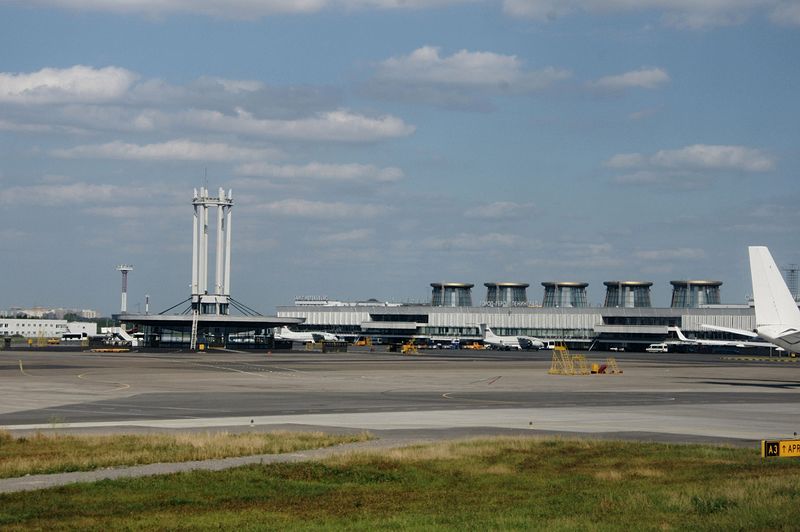 File:Pulkovo Airport.jpg