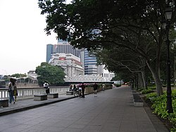 Queen Elizabeth Walk, Singapore Queen Elizabeth Walk, Aug 06.JPG