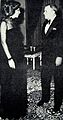 จักรพรรดินีฟาราห์ ปาห์ลาวีและแฟรงก์ ซินาตราในเตหะราน ค.ศ. 1975